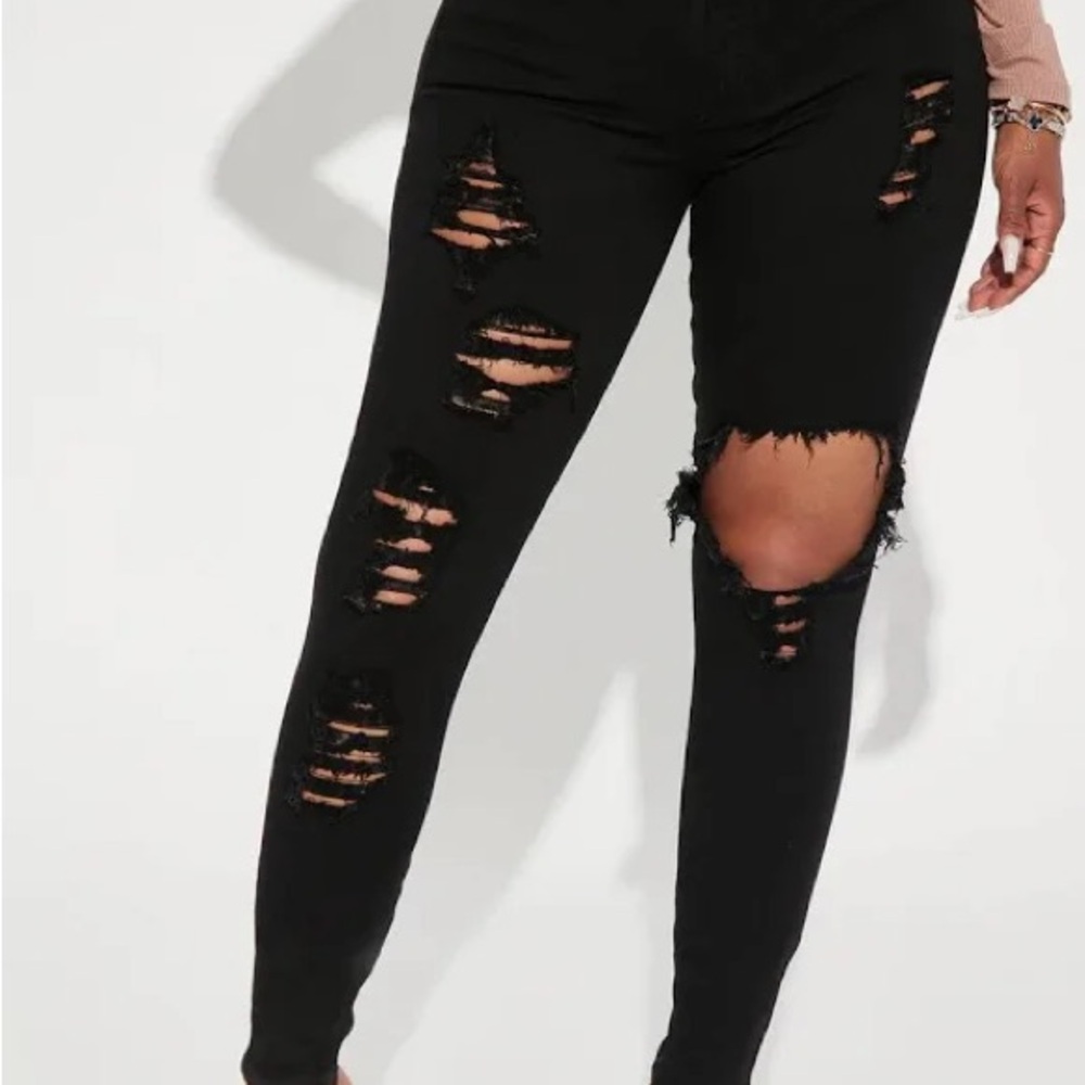FASHION NOVA “GLISTENING JEAN” SIZE 9